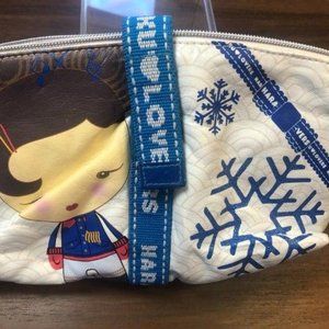 Harajuku Lovers Gwen Stafani Winter Toiletry Makeup Bag